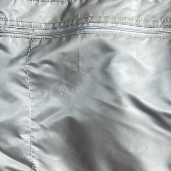 Lululemon Large Extendable Practice & Prop bag - Picture 6 of 7